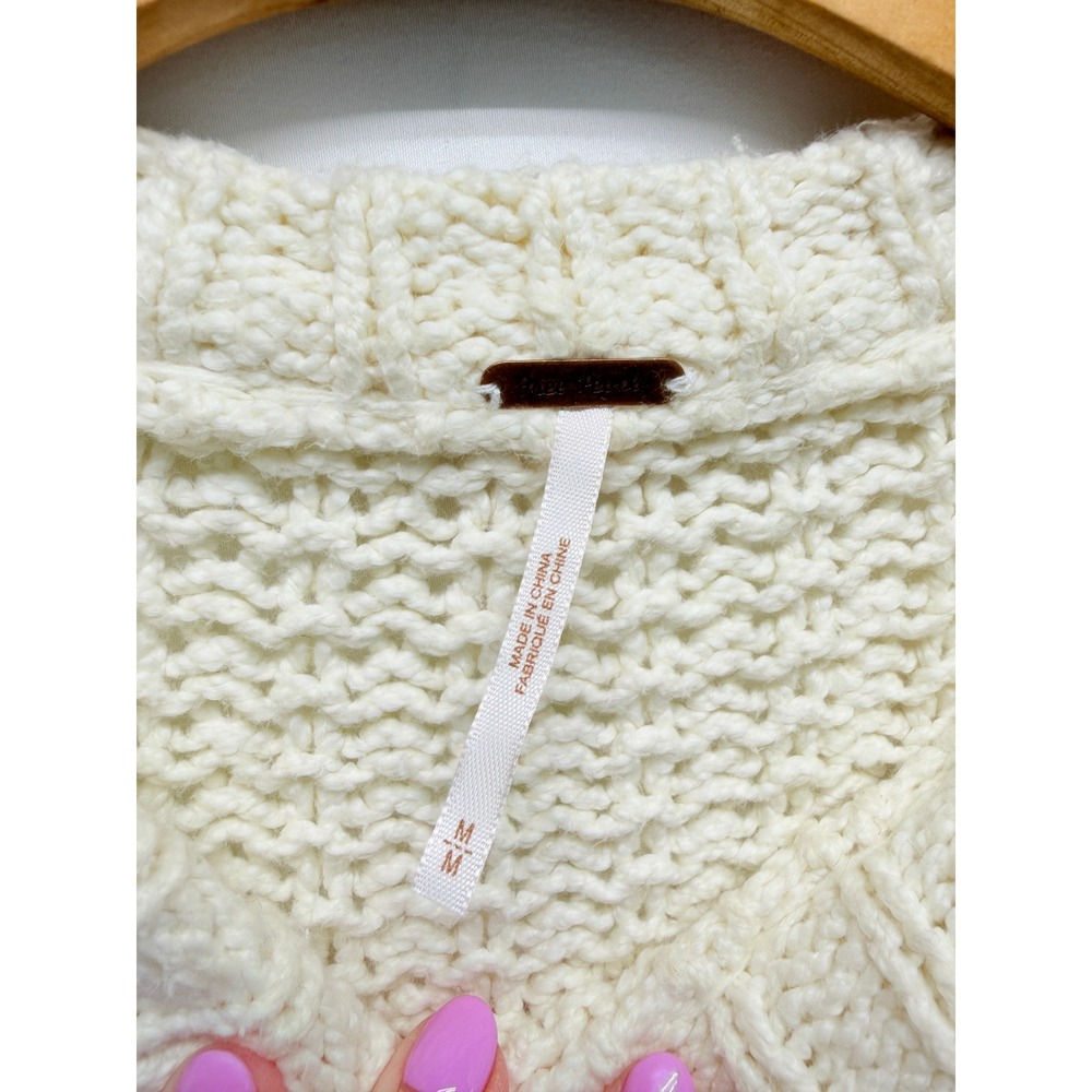 Free People Cream Chunky Cable Knit Cropped Sweater Roll Neck Boho Relaxed - Picture 4 of 7